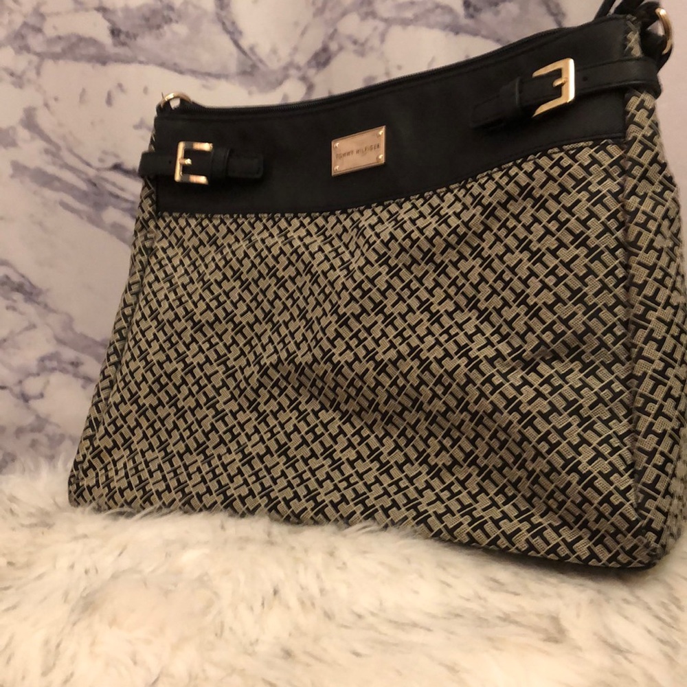 Classic Large Tommy Hilfiger Purse